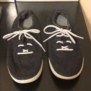 Allbirds women’s 8 black & white sneakers
